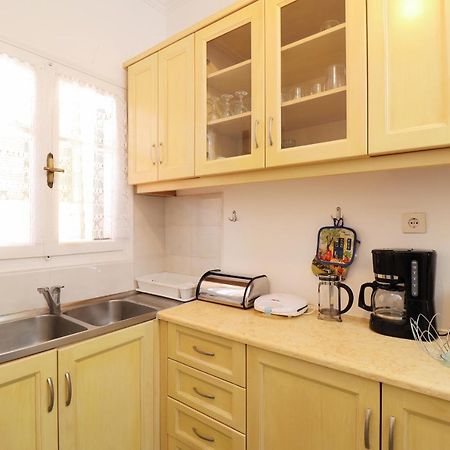A Nice Apartment- Corfu Town, Kanoni Екстер'єр фото