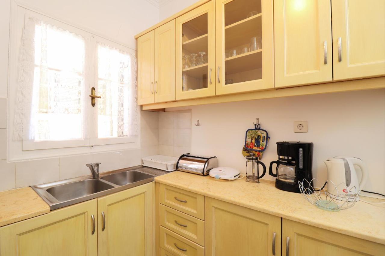 A Nice Apartment- Corfu Town, Kanoni Екстер'єр фото